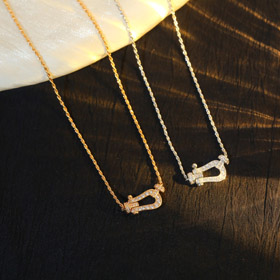Feidan gold and silver horseshoe half diamond necklace-3774  