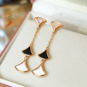 Bulgari fan-shaped white mother-of-pearl diamond earrings black agate long earrings-3761