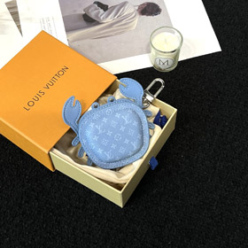 Louis Vuitton LV small crab earphone bag keychain pendant ornament-3762