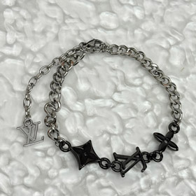 Louis Vuitton LV letters and floral decoration bracelet-3769