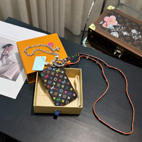 Louis Vuitton LV letter chain zipper coin key bag-0535